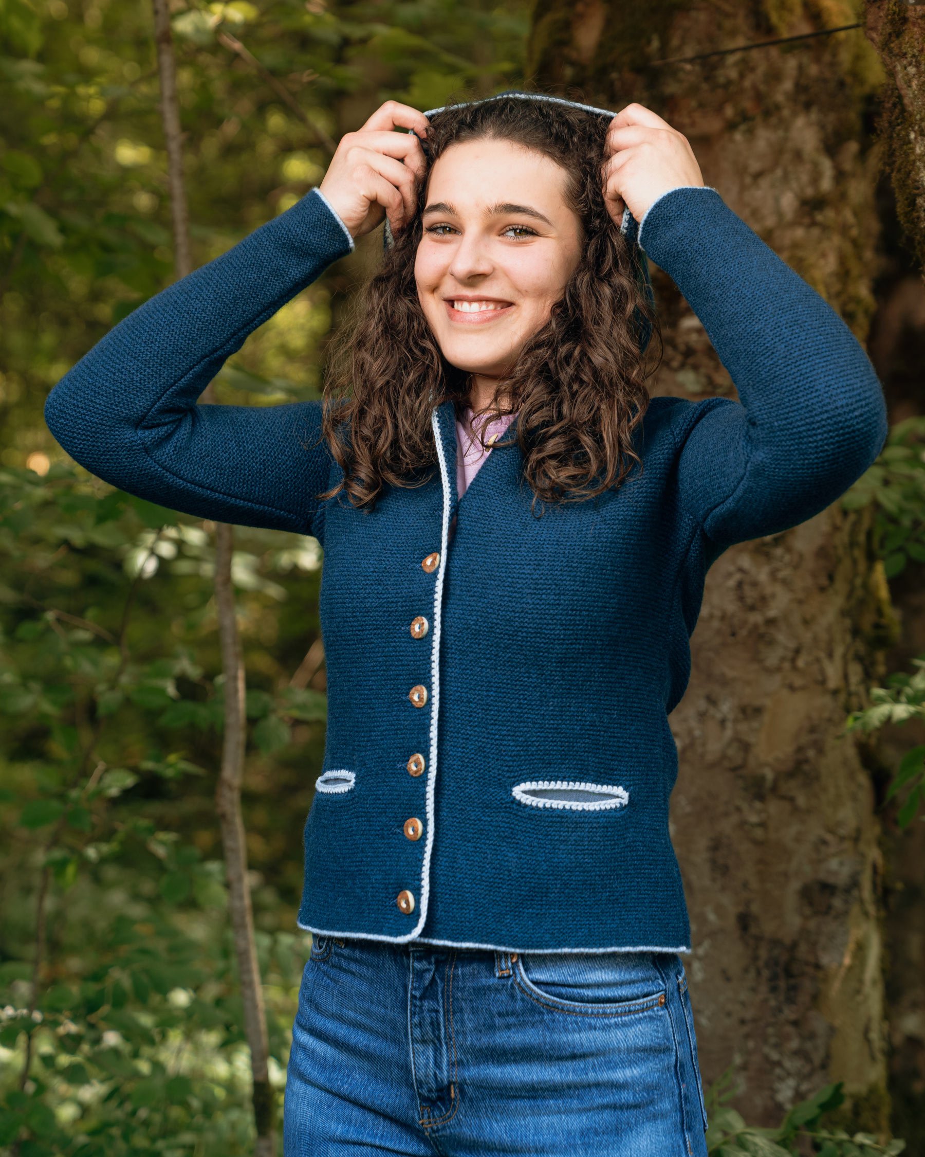 damen-strickjacke-mit-kapuze-623hdp-1.jpg