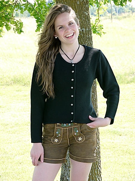 strickjacke-fuer-dirndl-229uxt.jpg