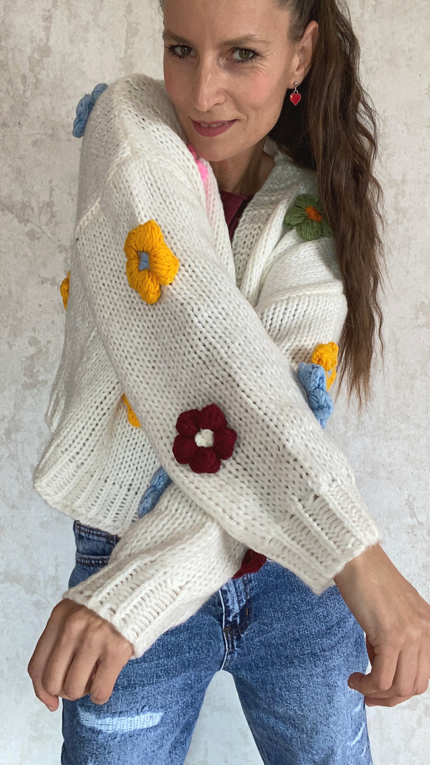 strickjacke-mit-blumen-299ypt-1.jpg